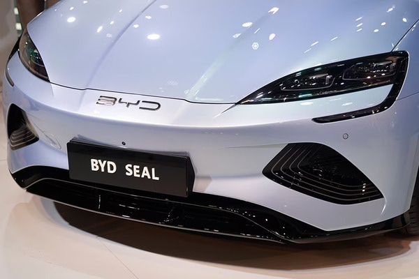 BYD Seal Expected Price (55 Lakhs), Launch Date, Booking Details