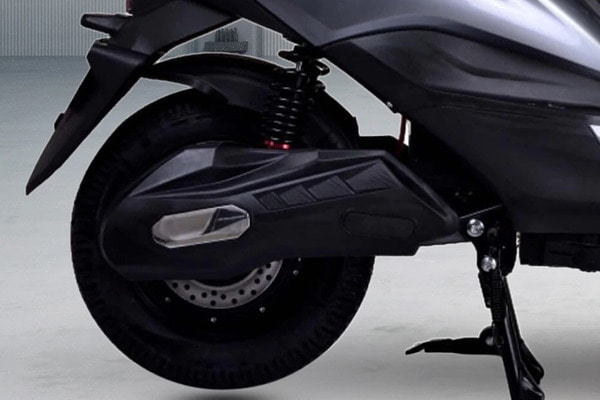 GT Force One [2022-2024] Rear Tyre View