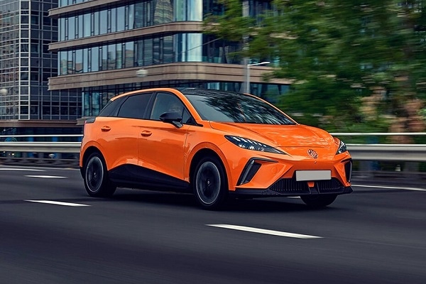 MG 4 EV MG 4 EV Front Left Side