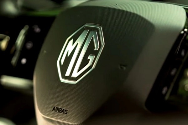 MG 4 EV Steering Brand Logo
