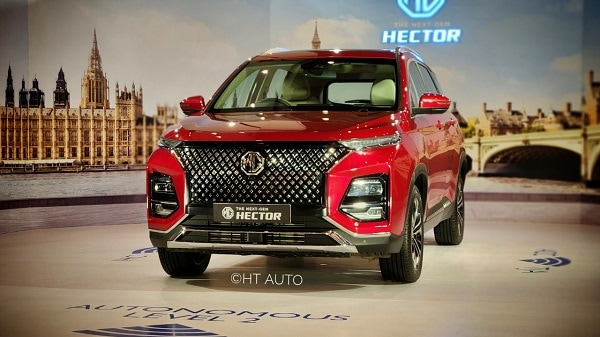 MG Hector Front Left Side