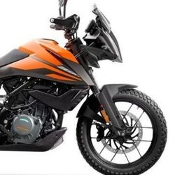KTM 390 Adventure: With bookings slated to begin shortly, launch possibly in December and deliveries in early 2020, the KTM 390 Adventure is ready to rock the middle-weight performance segment. It borrows from the strengths of Duke 390 while has design traits similar to 1190 Adventure. So, it has the same 373.2cc single-cylinder motor in its core as the one in Duke 390. ABS is expected to come as standard.