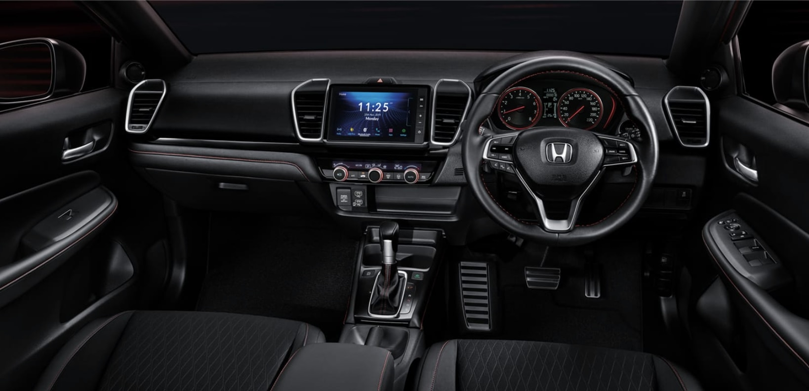 On the inside, Honda have once again chosen to keep the profile minimal as well as aesthetic. Photo courtesy: https://www.honda.co.th/city On the inside, Honda have once again chosen to keep the profile minimal as well as aesthetic. Photo courtesy: https://www.honda.co.th/city