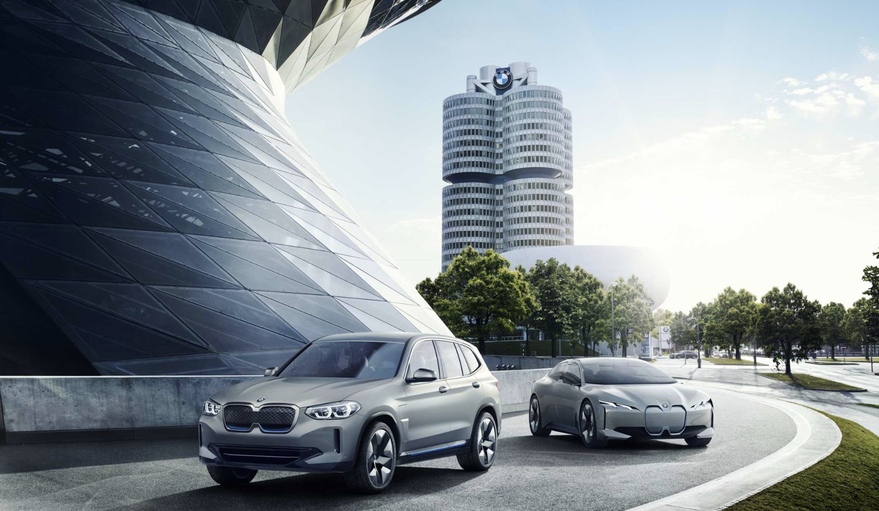 BMW Concept iX3 and BMW i Vision Dynamics (Photo courtesy: BMW)