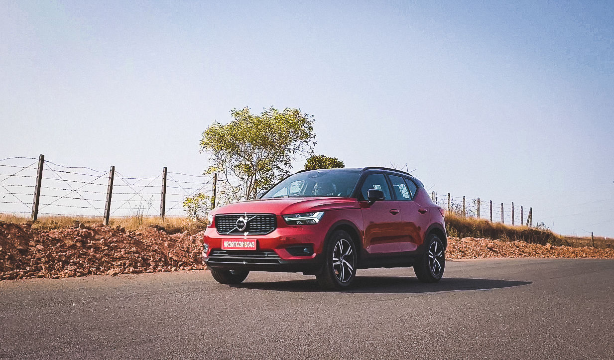 The Volvo XC 40 T4 has a calm demeanor when on the move. It is surely not the sportiest of the lot but sure is stable and composed - especially in triple digit speeds. (Photo: HT Auto/Sabyasachi Dasgupta) The Volvo XC 40 T4 has a calm demeanor when on the move. It is surely not the sportiest of the lot but sure is stable and composed - especially in triple digit speeds. (Photo: HT Auto/Sabyasachi Dasgupta)