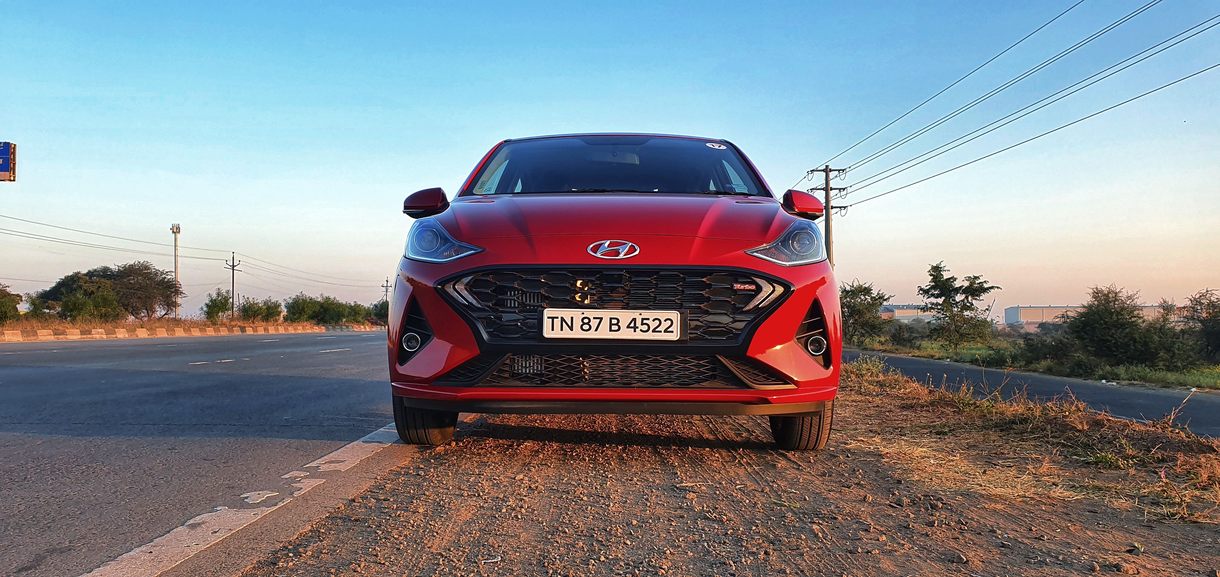 The Aura borrows from Grand i10 Nios in frontal styling but gets its own visual elements as well. The Aura borrows from Grand i10 Nios in frontal styling but gets its own visual elements as well.