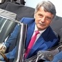 FILE PHOTO: Ralf Speth, CEO of Jaguar Land Rover sits in a classic Jaguar E-Type modified with an electric engine at their 'Tech Fest' in London, September 7, 2017. REUTERS/Toby Melville/File Photo (REUTERS)
