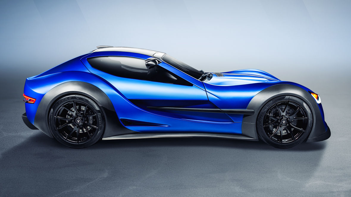 The CB7R can reach a top speed of 345 kmph