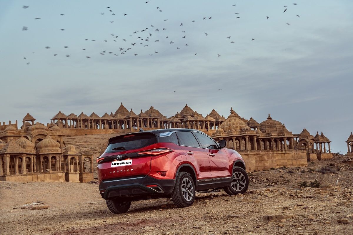 Another solid update to the new Harrier is its more powerful engine. It now gets a BS 6 compliant, Kryotec 2-litre diesel unit which delivers 170 PS instead of earlier 140 horsepower, the torque, however, remains the same at 350 Nm.