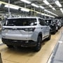 General Motors Co. Chevrolet Traverse sports utility vehicles (SUV) sit on the assembly line at the company's Lansing Delta Township Assembly Plant in Lansing, Michigan, US. (Bloomberg)