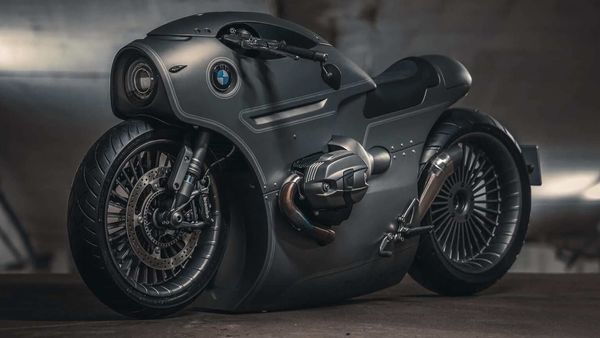 This custom made futuristic BMW R nineT can make you forget BMW s