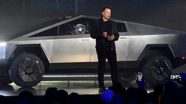 FILE PHOTO: Tesla CEO Elon Musk unveils the Cybertruck at the TeslaDesign Studio in Hawthorne, California (Robert Hanashiro-USA TODAY via I)