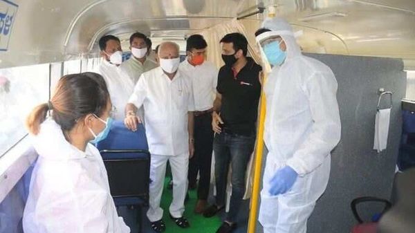 Karnataka CM BS Yediyurappa inside a medical bus that will ply on Bengaluru roads. Karnataka CM BS Yediyurappa inside a medical bus that will ply on Bengaluru roads.