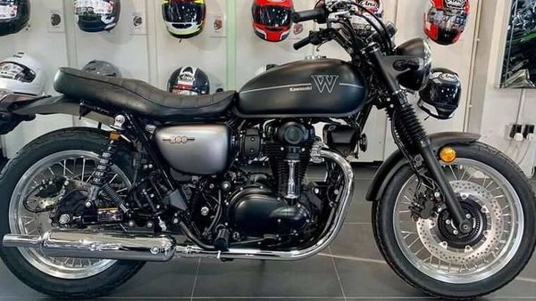 BS 6 version of this bike gets a 1 lakh price cut HT Auto