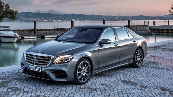 Daimler forges ahead with its plans to make all-electric Mercedes S-Class  sedan | Car News