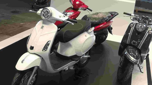 Photo of the copycat Vespa Primavera. Photo of the copycat Vespa Primavera.