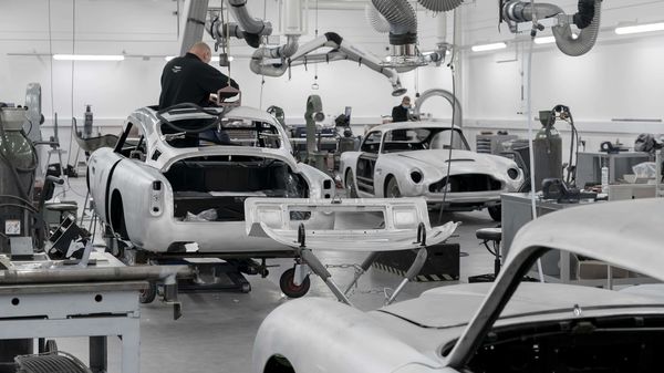 Fewer than 900 saloon examples of DB5 were built by Aston Martin between 1963 and 1965. The production of the DB5 Goldfinger Continuation will take around 4,500 hours per car. Fewer than 900 saloon examples of DB5 were built by Aston Martin between 1963 and 1965. The production of the DB5 Goldfinger Continuation will take around 4,500 hours per car.