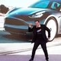 Tesla share prices soared beyond $ 1,000 on June 10 after he reportedly decided to ramp up production of Tesla Semi trucks. (File photo) (REUTERS)