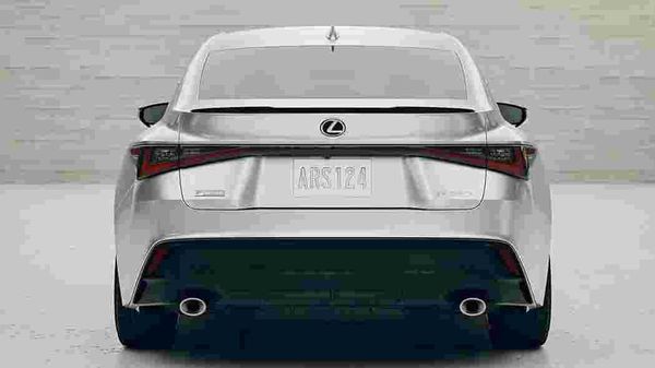 Muscular fenders, straight-line-type rear combination lamps sporting an L motif, and three-dimensional bumper garnishes add to the aggressive look. Muscular fenders, straight-line-type rear combination lamps sporting an L motif, and three-dimensional bumper garnishes add to the aggressive look.