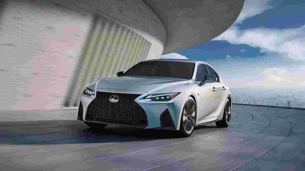 The new Lexus IS 2021 sedan maintains many of the attractive features of the 2020 model and also improves its design. The new Lexus IS 2021 sedan maintains many of the attractive features of the 2020 model and also improves its design.