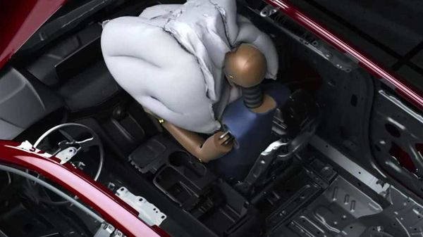 Acura comes up with world's first front seat airbag that wraps