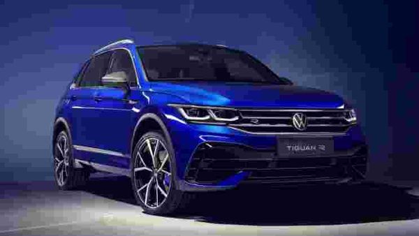 Volkswagen Tiguan R - the sporty and more powerful variant of the compact SUV. Volkswagen Tiguan R - the sporty and more powerful variant of the compact SUV.
