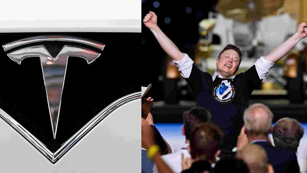 Tesla CEO Elon Musk (right)