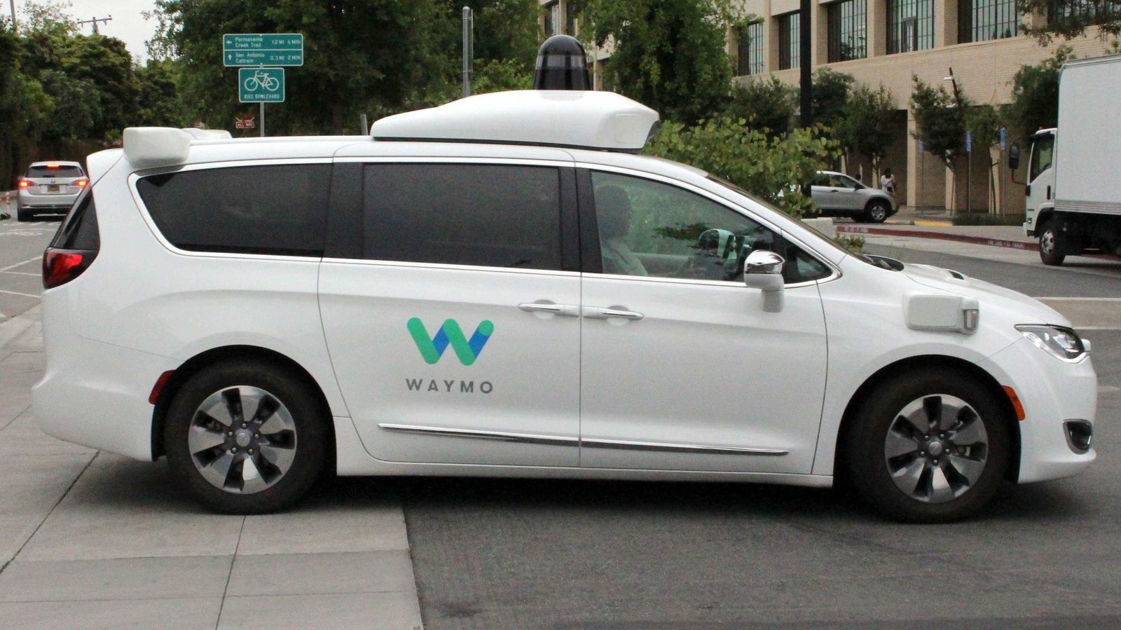 Waymo Fiat Expand Autonomous Vehicle Partnership To Commercial