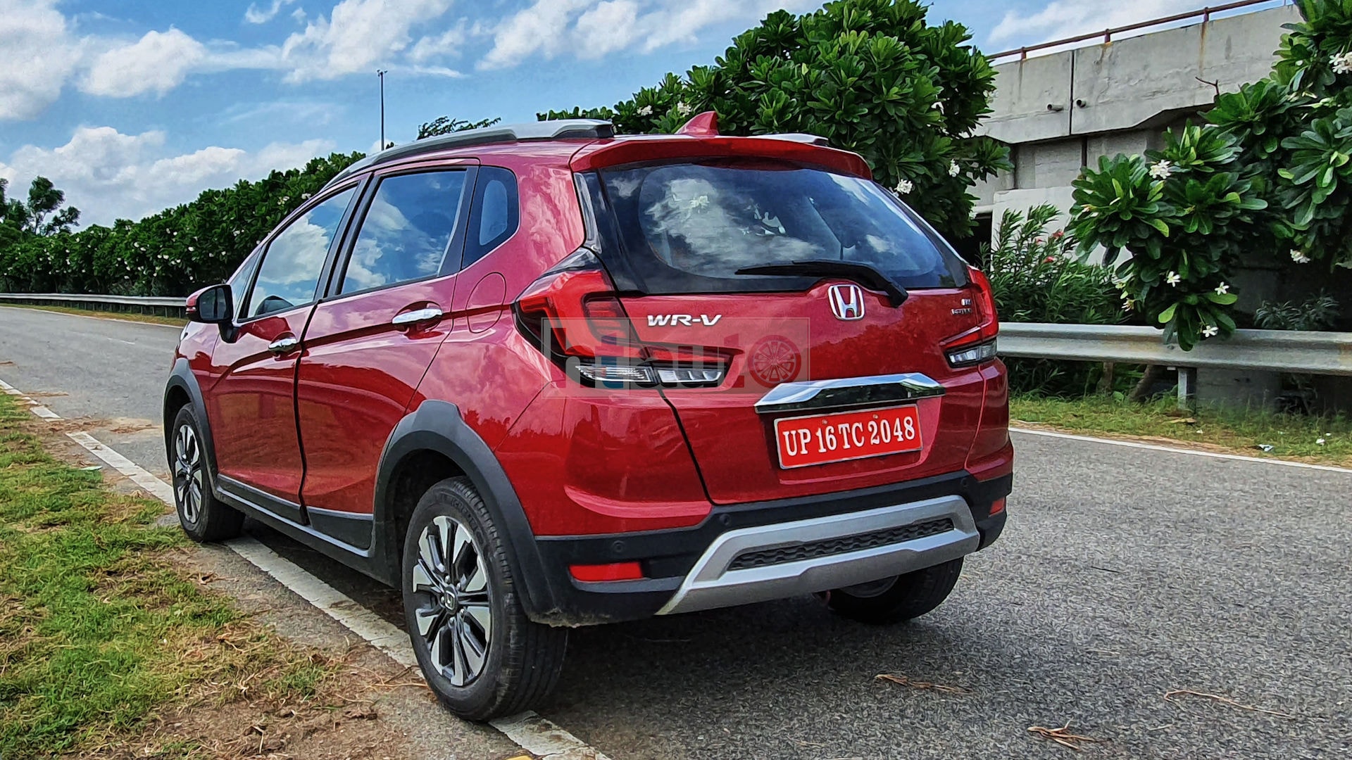 The WR-V continues to sit tall and has decent levels of ground clearance on offer. (Photo:HT Auto/Sabyasachi Dasgupta)