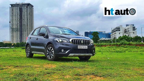 Maruti Suzuki S Cross Gets More Than 2 500 Bookings Car News