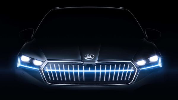 The illuminated grille of the Enyaq SUV has 130 LEDs.