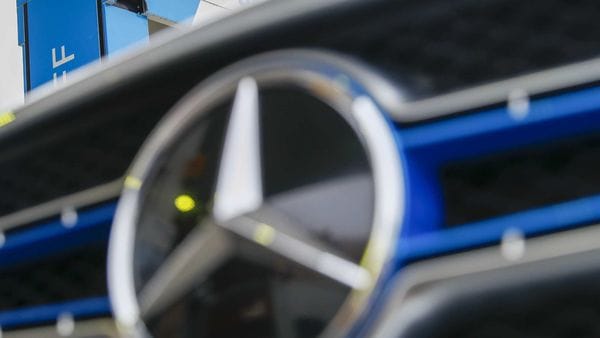 Mercedes Maker Daimler Loses Another Patent Case This Time Vs Sharp