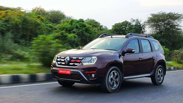 Watch drive review of Renault Duster Turbo petrol