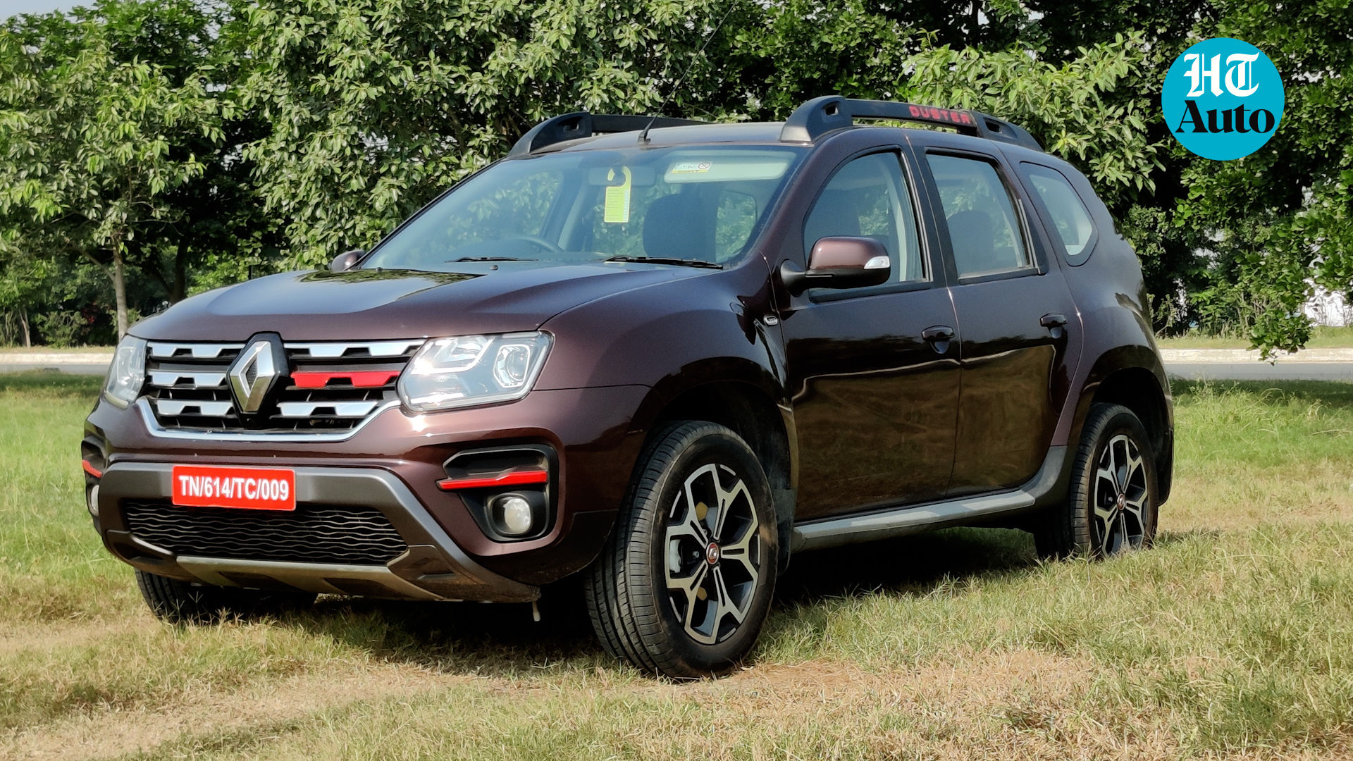 Duster Turbo gets minor cosmetic updates to distinguish it from the regular Duster. (Photo - Sabyasachi Dasgupta) Duster Turbo gets minor cosmetic updates to distinguish it from the regular Duster. (Photo - Sabyasachi Dasgupta)