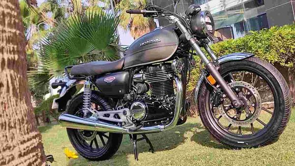 Giá xe Honda Rebel 300 2023 và khuyến mãi mới nhất