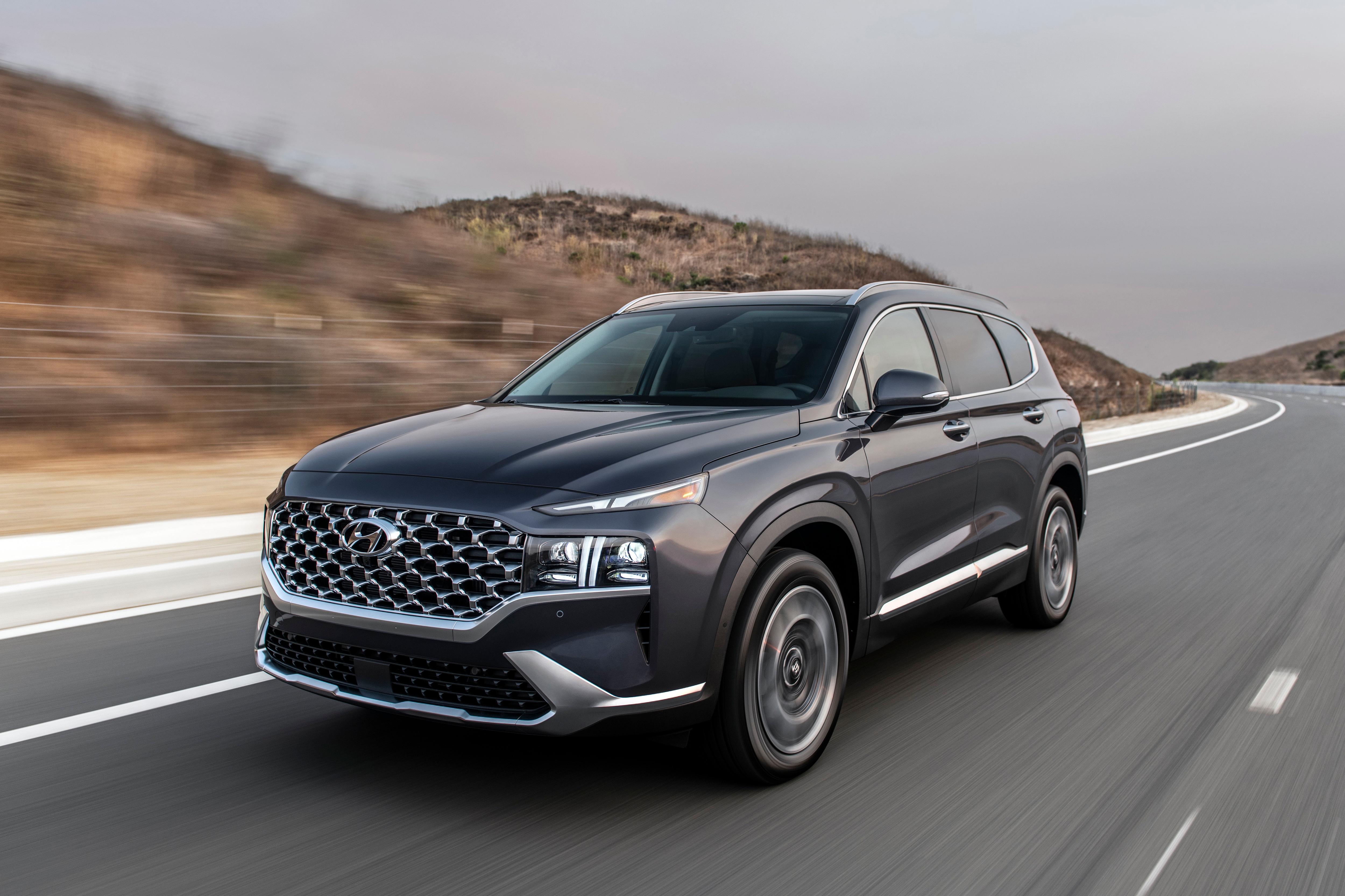 2021 Hyundai Santa Fe revealed, gets significant design updates and ...