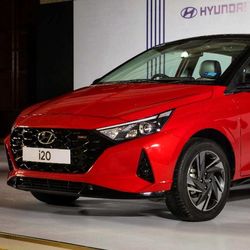Hyundai's all new i20 premium hatchback has been launched at starting price of  <span class='webrupee'>₹</span>6.79 lakh.