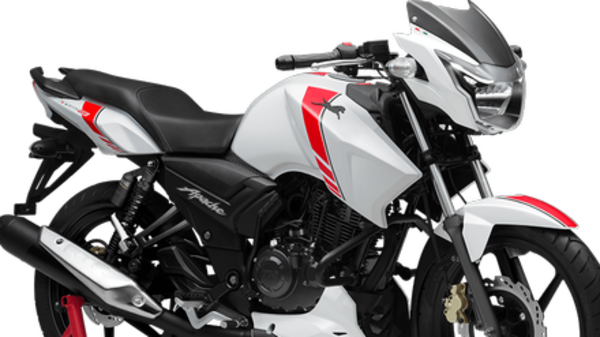 Tvs Delivers 25 Units Of Apache Rtr 160 Motorcycles To Bangalore Police