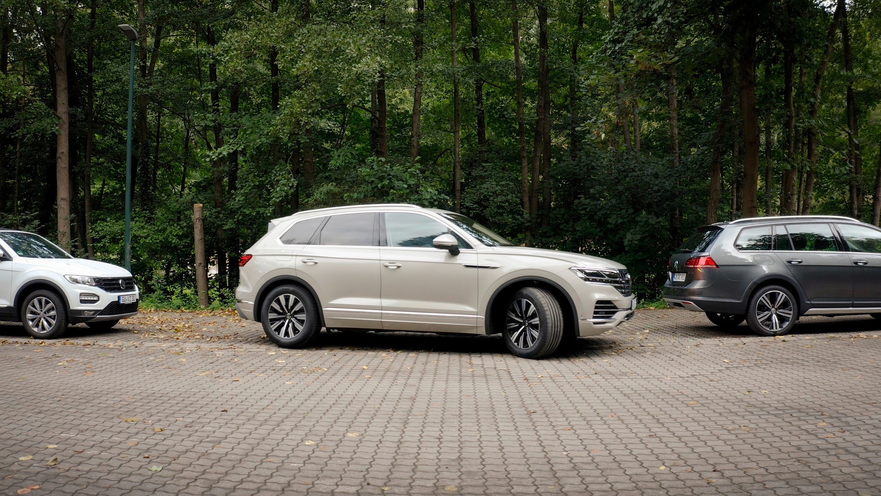 Volkswagen Touareg will be able to drive itself out if so commanded by the owner on his or her mobile app.