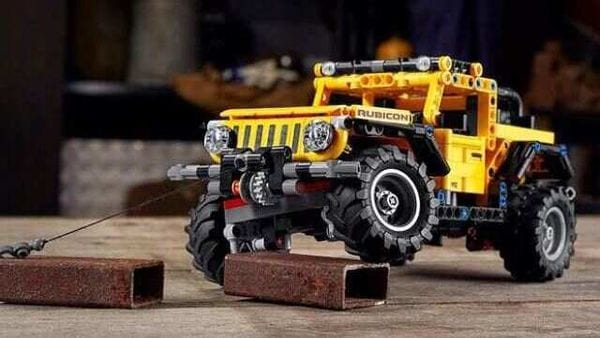 LEGO Technic model of Jeep Wrangler Rubicon