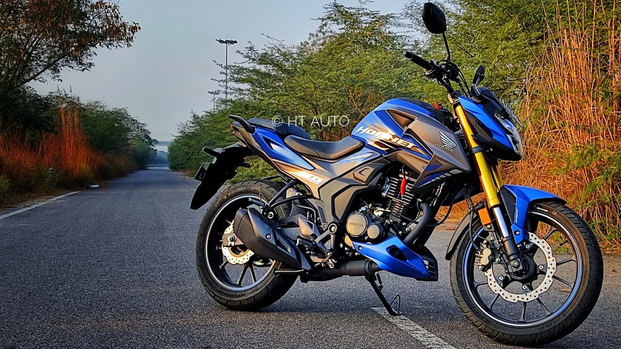 Honda Hornet 2.0 might not be as aggressively priced as some of its rivals which offer more features and horsepower. (HT Auto/Prashant Singh)