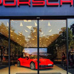 The Porsche showroom in Delhi's Connaught Place, which has stood there for some years now, has been transformed into a new kind of car buying experience. (Sabyasachi Dasguptga/HT Auto)