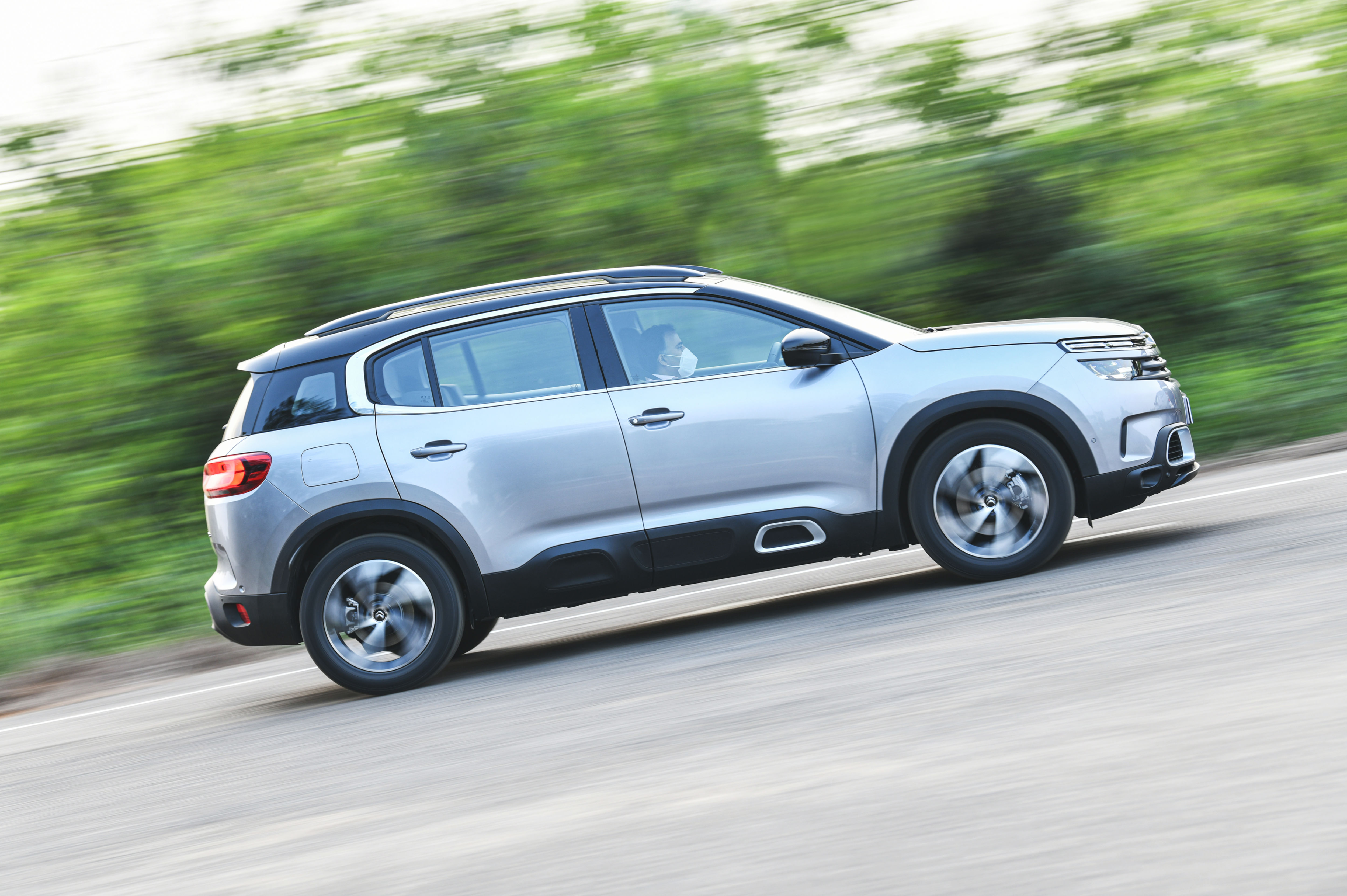 The generous wheelbase allows C5 Aircross to have decent levels of space for passengers on the inside.