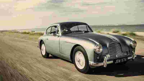 This-1954-Aston-Martin-DB-2-4-Mk-I-Vantage-inspired-Ian-Fleming-as-he-was-writing-the-James-Bond-novel-Goldfinger-Photo-AFP