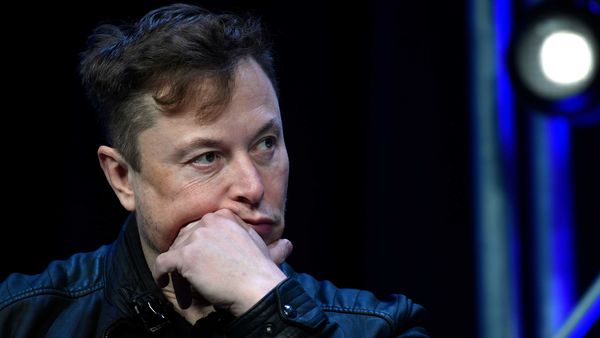 Elon Musk Briefly Loses Forbes' Crown as World's Richest Person - CNET