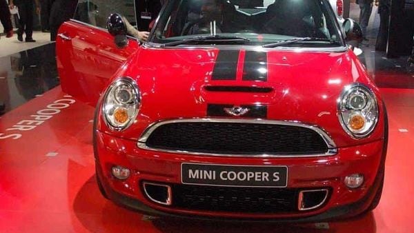BMW-launches-Mini-Cooper-model-at-the-11th-Auto-Expo-2012-Pragati-Maidan-in-New-Delhi-UNI BMW-launches-Mini-Cooper-model-at-the-11th-Auto-Expo-2012-Pragati-Maidan-in-New-Delhi-UNI