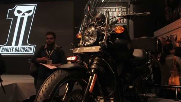 Harley sparks a price war, prices Street750 at ₹4.1 lakh Harley sparks a price war, prices Street750 at<span class='webrupee'> <span class='webrupee'>₹</span></span>4.1 lakh