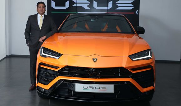 Lamborghini India Head Sharad Agarwal with the Urus Pearl Capsule