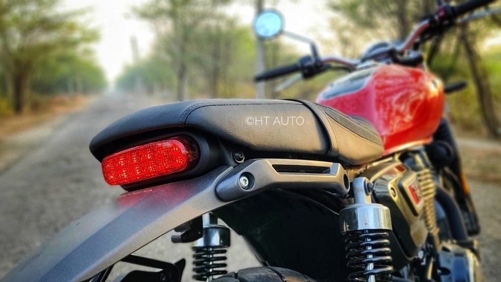The new LED tail light along with the rear grab handle catches instant attention on the RS. 