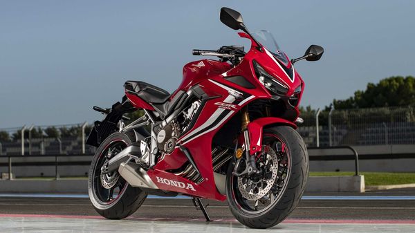 Honda cbr650r deals 2021 release date